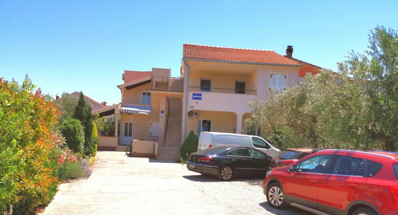 Apartments Jadranica Murter Buitenkant foto